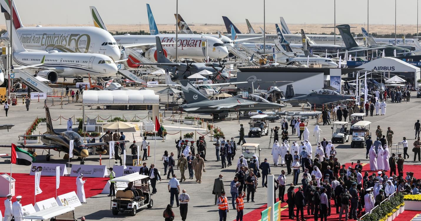 Dubai Airshow, mega deal per Boeing e Airbus 