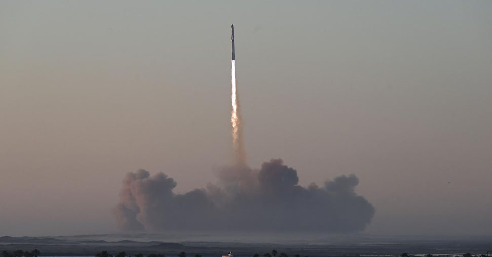 Musk wird die Satelliten von Bezos in die Umlaufbahn bringen, um eine Verbindung zum Internet herzustellen