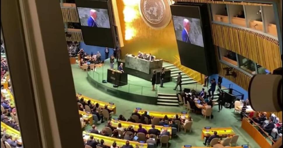 Latest war news.  Tuesday, the United Nations General Assembly after the American veto on Gaza.  Philippine ship collides with the Chinese-American Coast Guard: “dangerous actions”