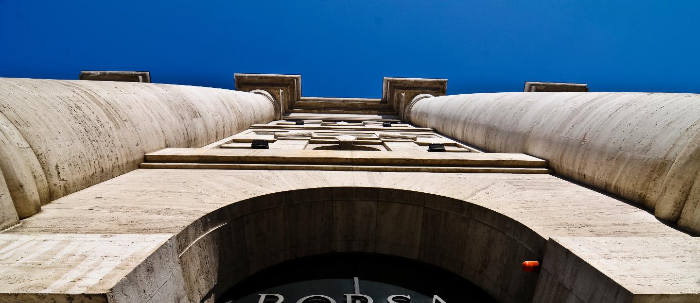 Sole 24 ore mercati e finanza outlet