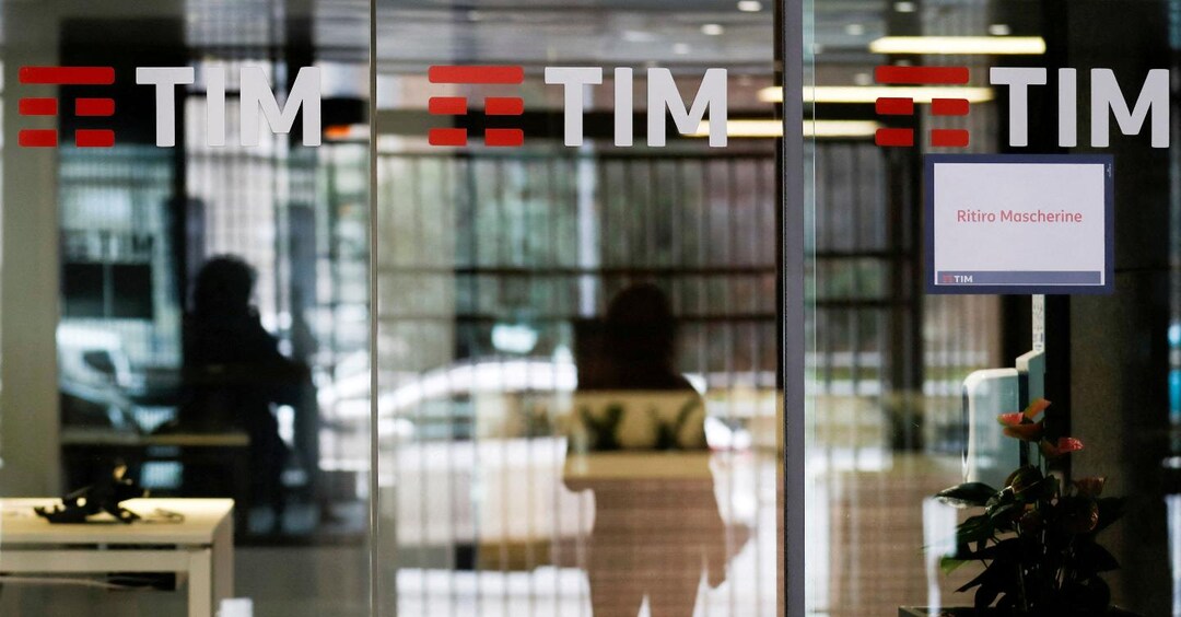 Telecom cade ancora in Borsa senza la cessione della rete il debito sale Il Sole 24 ORE