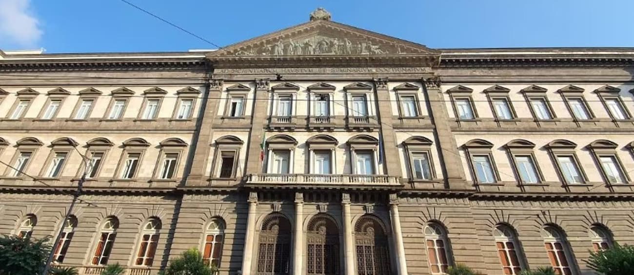 Teoresi forma gli studenti della Federico II su AI, Life science e