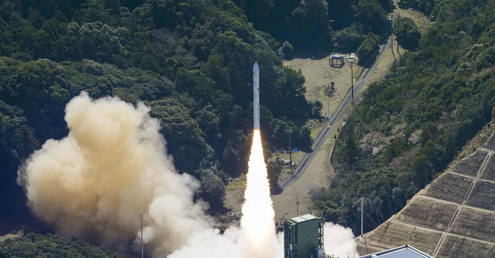 日本、民間ロケットが打ち上げ後に爆発