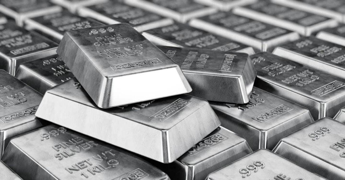 L’argento adesso corre più veloce dell’oro: prezzi al record dal 2021