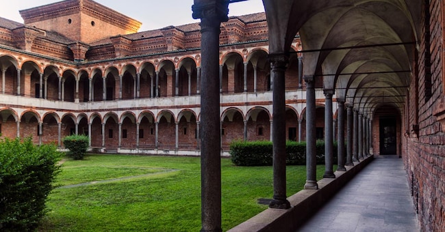 Chiostro dell’Università di Milano (Adobe stock)
