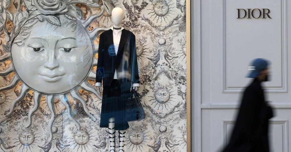 Lvmh, ricavi in calo del 2% a 20,69 miliardi nel primo trimestre - Il ...