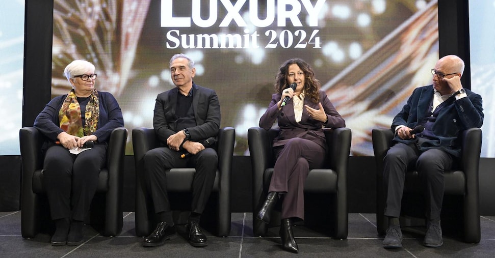 At the Luxury Summit the new challenges of luxury between training and sustainability 4.0