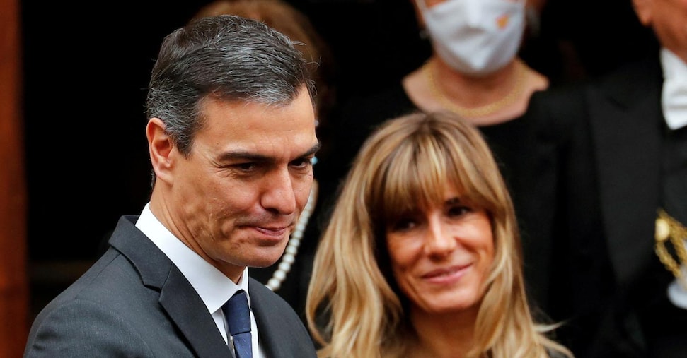 Wife under investigation, Sanchez considers resignation.  The Populars: only strategy