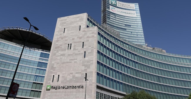 Esterno della sede del Palazzo della Regione Lombardia