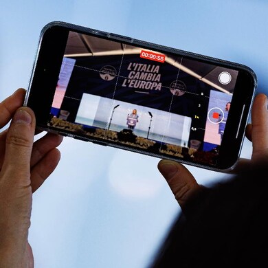 La presidente del Consiglio Giorgia Meloni conclude la Conferenza programmatica di Fratelli d’Italia a Pescara, Domenica, 28 aprile 2024 (Foto Roberto Monaldo / LaPresse)  Prime Minister Giorgia Meloni during the Brothers of Italy party Programmatic conference in Pescara, Sunday, April 28, 2024 (Photo by Roberto Monaldo / LaPresse)