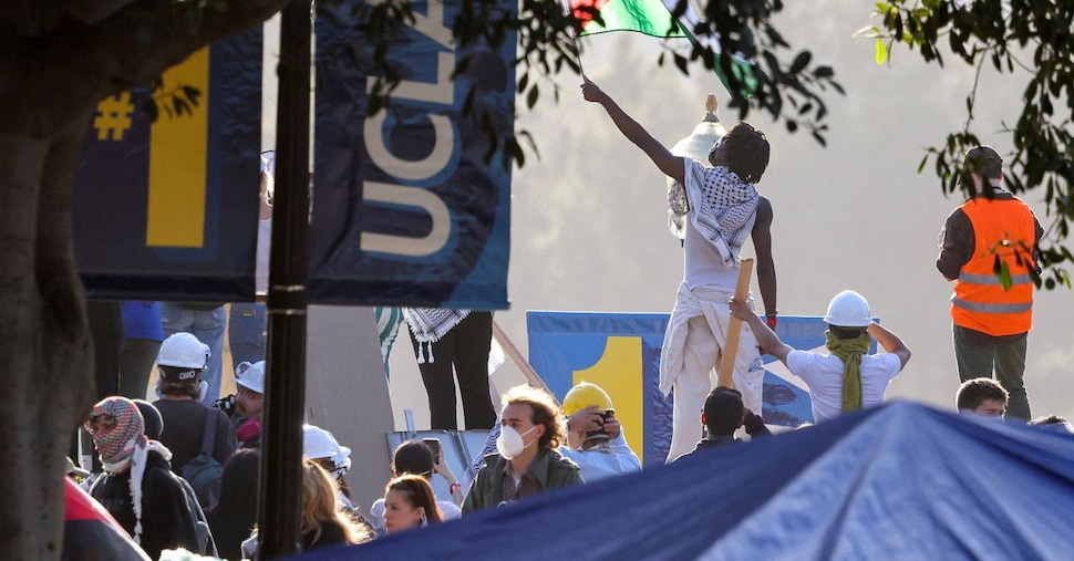Protests continue in US universities: 15 people injured in clashes at UCLA