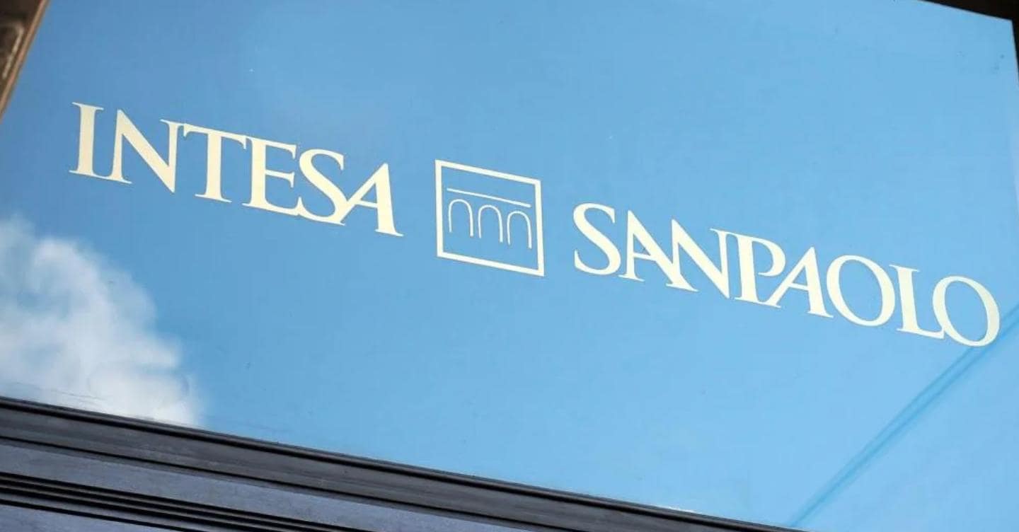 Intesa Sanpaolo batte le attese conferma target utile sopra 8 miliardi nel 2024 Il Sole 24 ORE