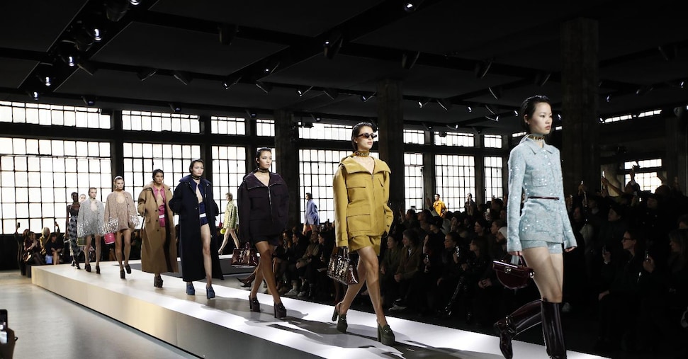 Fashion, revenues down 3% in the beginning of 2024 Milan relaunches with 84 menswear occasions