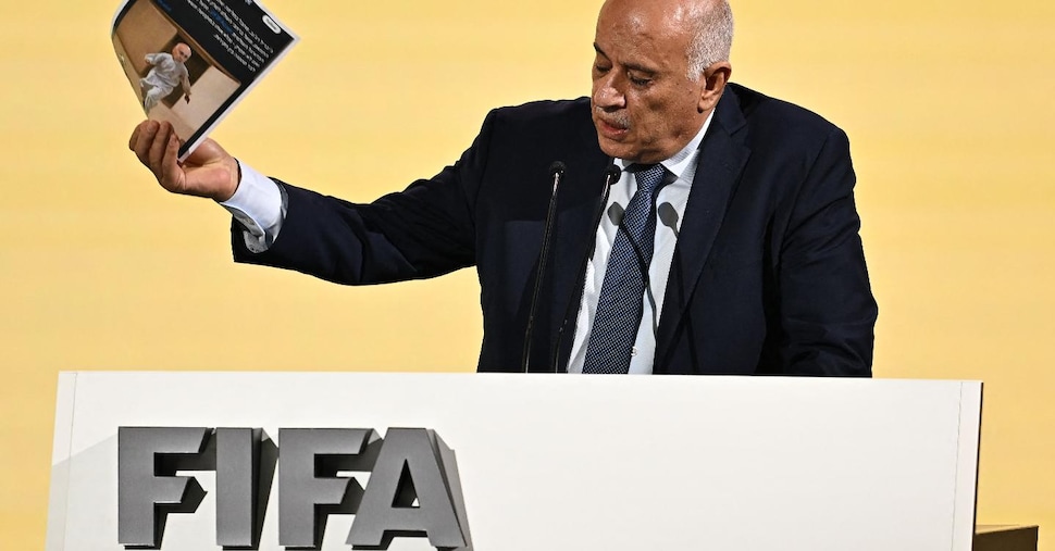 Guerra ultime notizie. Calcio, Palestina chiede a Fifa la sospensione di Israele. Xi: «Conferenza di pace se riconosciuta da Mosca e Kiev»