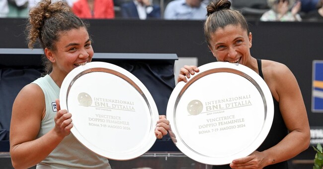 Sara Errani e Jasmine Paolini. ANSA/ALESSANDRO DI MEO