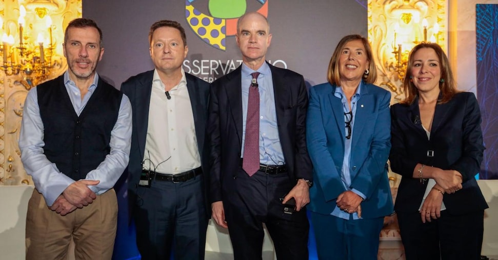 Kahn (Nyt): Nessun bot o intelligenza artificiale sostituirà i