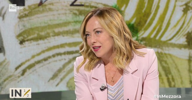 La presidente del Consiglio, Giorgia Meloni, ospite della trasmissione RAI "In mezz'ora"