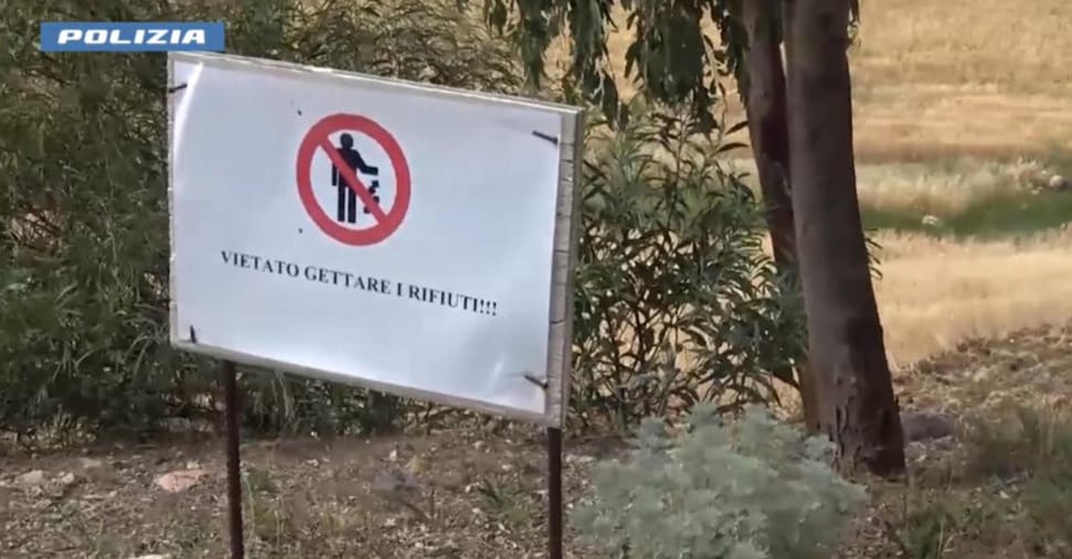 Campania, smaltite illecitamente 1000 tonnellate di rifiuti speciali: 12 arresti