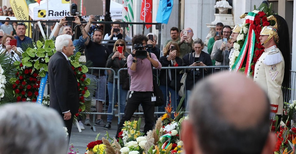 Mattarella, complicità a eversione da uomini della Repubblica. Ideatori strage Brescia rivolevano il fascismo Mattarella, complicità a eversione da uomini della Repubblica. Ideatori strage Brescia rivolevano il fascismo
