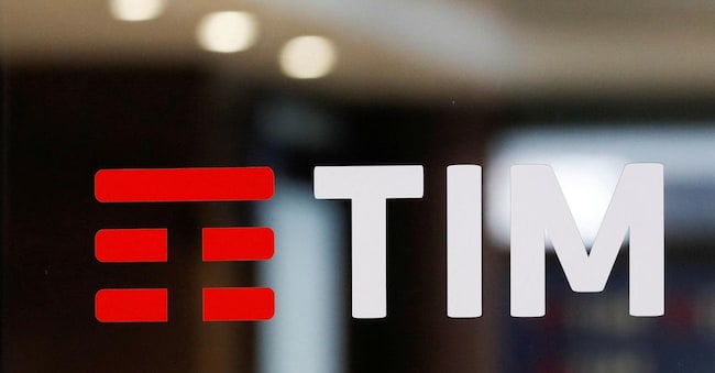 FILE PHOTO: The Tim logo is seen at its headquarters in Rome, Italy November 22, 2021. REUTERS/Yara Nardi/File Photo