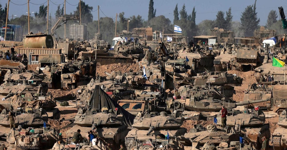 Guerra, ultime notizie. Media, 22 morti per raid israeliani sulla Striscia di Gaza. Iran, ex presidente Ahmadinejad candidato alle Presidenziali