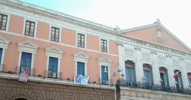 Il Teatro Comunale Niccolò Piccinni, il più antico teatro della città di Bari