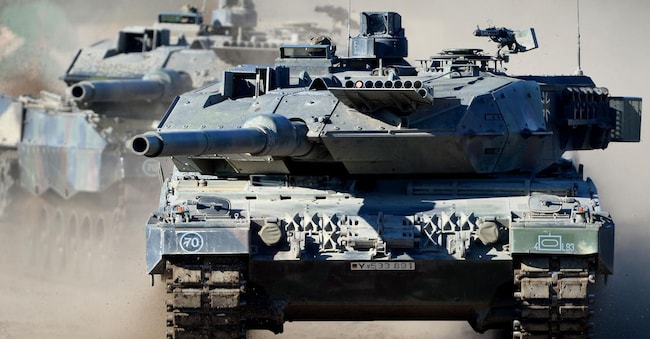 Nella foto un carro armato tedesco Leopard 2 A durante una esercitazione