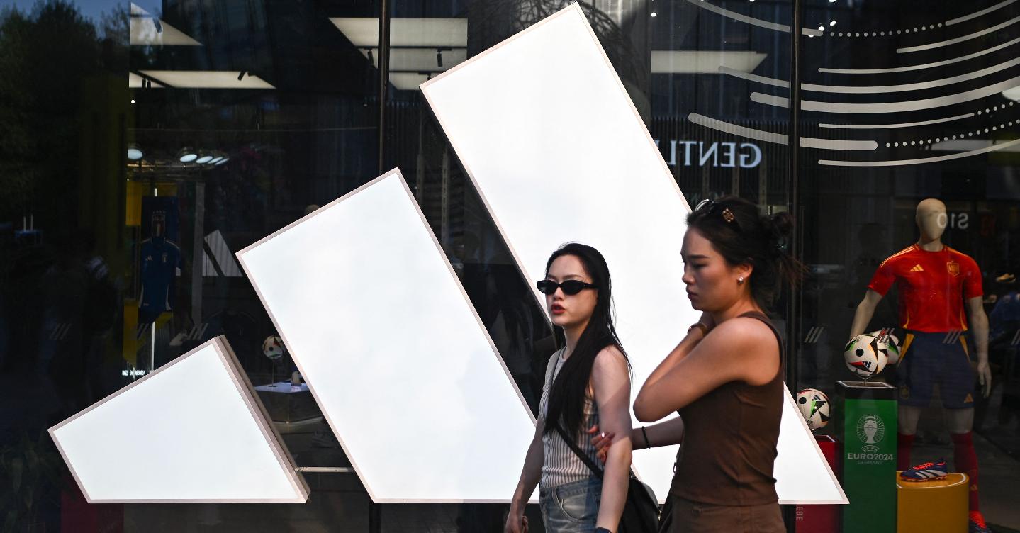Adidas in Cina indagini su accuse di corruzione tra i dipendenti
