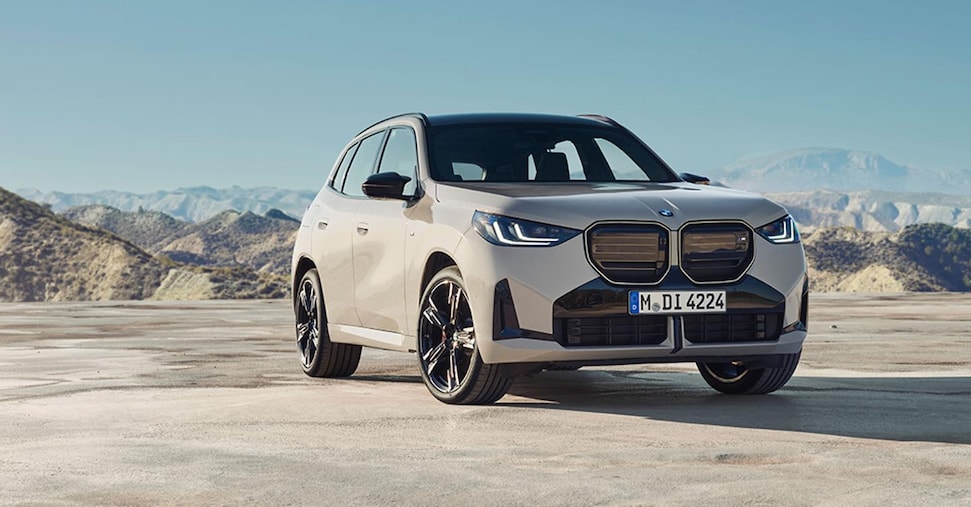 Bmw X3, debutta la quarta generazione: tutte le varianti sono ibride e lo stile cambia radicalmente Bmw X3, debutta la quarta generazione: tutte le varianti sono ibride e lo stile cambia radicalmente