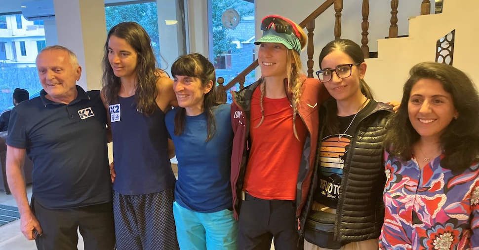 Spedizione K2 70 anni dopo: le quattro alpiniste italiane sono arrivate a Skardu Spedizione K2 70 anni dopo: le quattro alpiniste italiane sono arrivate a Skardu