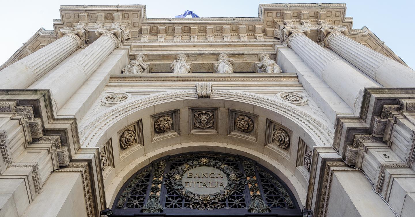 In banca i rimborsi devono partire senza chiedere ai clienti una preventiva denuncia
