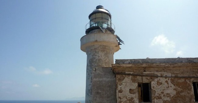 Faro di Capo Grosso nell’Isola di Levanzo, Favignana
