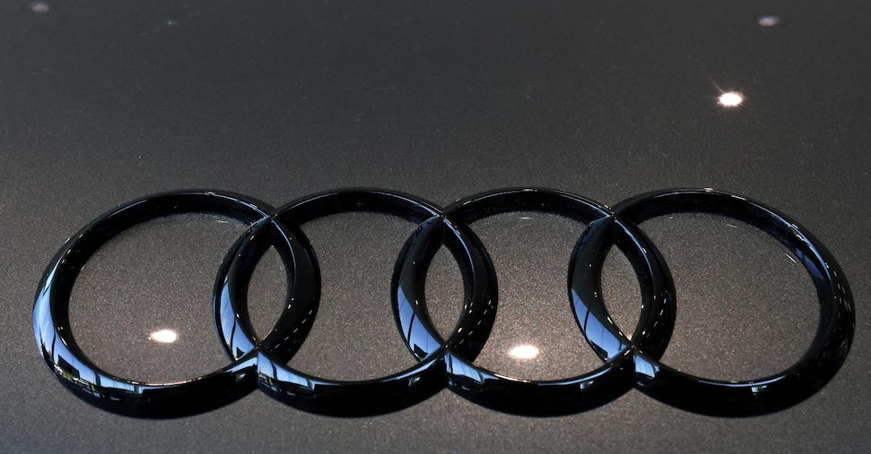 アウディ危機、VWは利益率予想を引き下げ。ポルシェ、出荷台数7%減