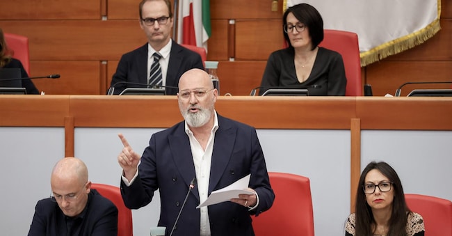 Bologna, Assemblea Legislativa, viale Aldo Moro, il presidente Stefano Bonaccini fa la sua ultima seduta in consiglio Regionale dopo aver vinto le Elezioni Europee 26 Giugno 2024 ( Photo Guido Calamosca / LaPresse )  Bologna