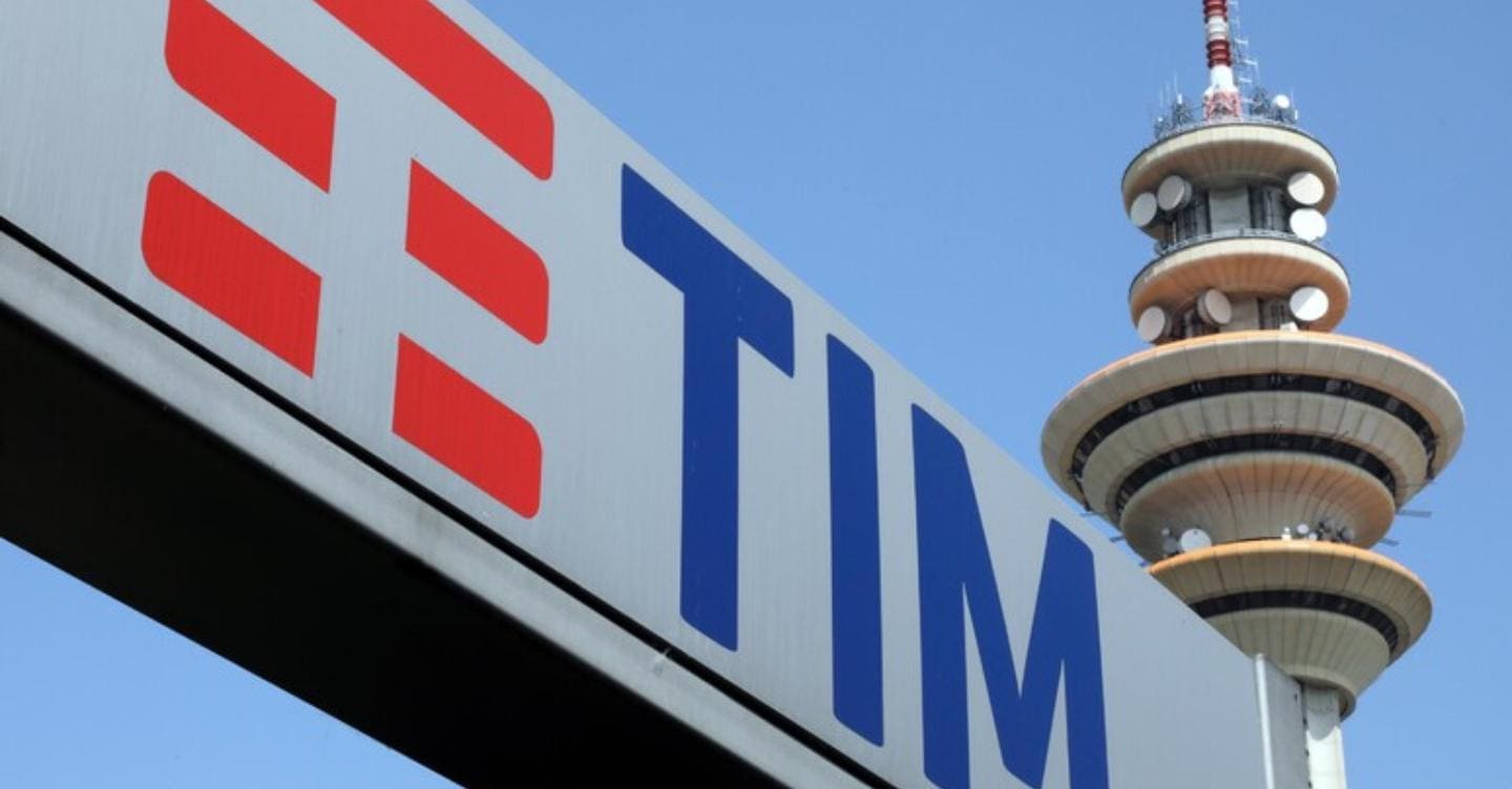 Tim, S&amp;P alza il rating dopo la vendita della rete a Kkr. Outlook stabile