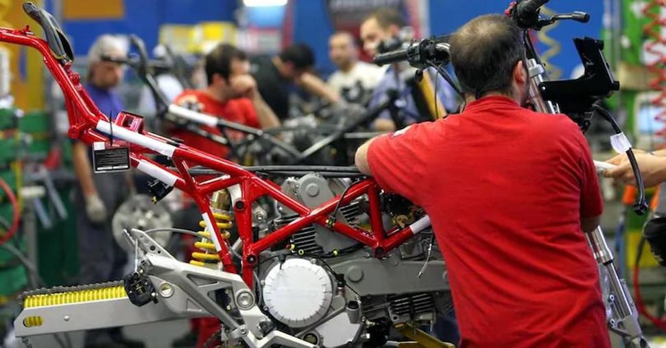 Produzione industriale di maggio: +0,5 sul mese, -3,3% sull’anno