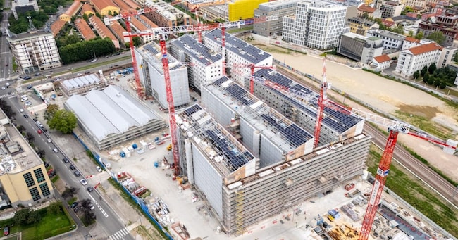 Il cantiere del Villaggio Olimpico a Milano