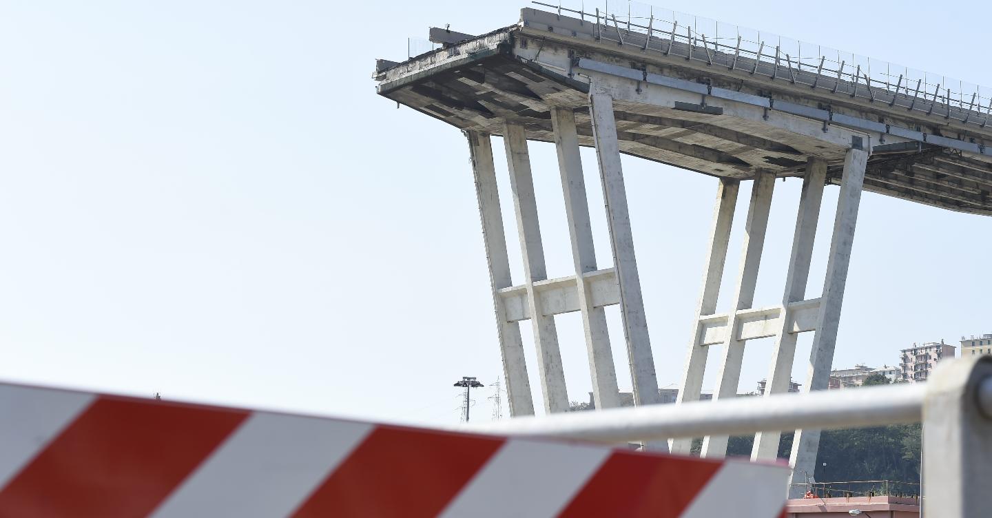 Vittime del Ponte Morandi, in vista assegno di solidarietà e aiuti concreti