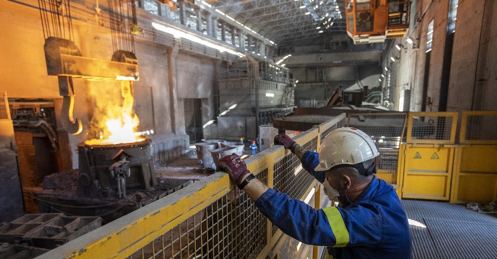 Calo più moderato del fatturato delle imprese a giugno, ma la produzione delle grandi è in miglioramento Calo più moderato del fatturato delle imprese a giugno, ma la produzione delle grandi è in miglioramento