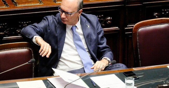 Il Ministro dell’istruzione e del merito Giuseppe Valditara in occasione della discussione sul disegno di legge sull’Istituzione della filiera formativa tecnologico-professionale. Camera dei Deputati a Roma, Mercoledì 31 luglio 2024 (foto Mauro Scrobogna / LaPresse) 