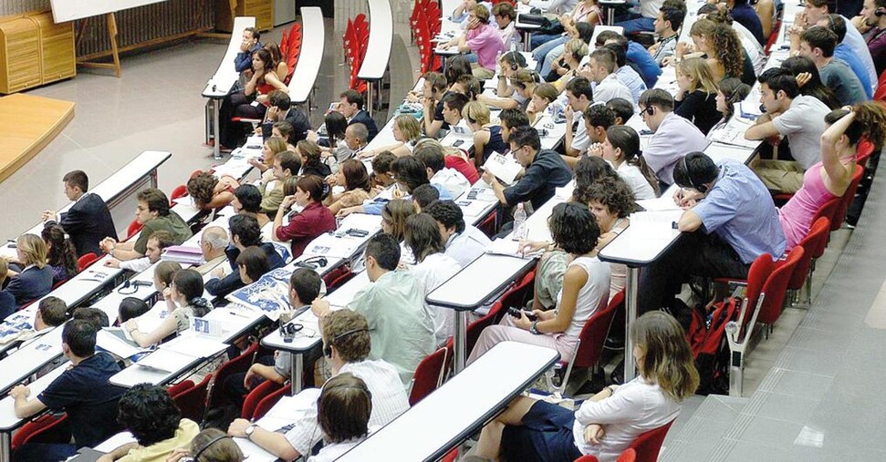 Università, «no tax area» oltre i 22mila euro e contributo affitti per attrarre studenti: ecco dove