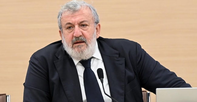 Michele Emiliano presidente della Regione Puglia. (Imagoeconomica)