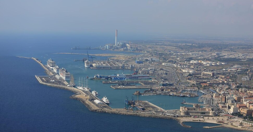 海上経済の首都ローマ。2社のうち1社は南部にある