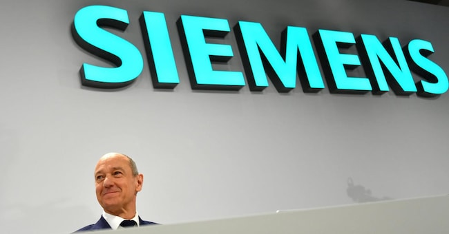 Il ceo di Siemens Roland Busch durante l’ultima assemblea degli azionisti. 