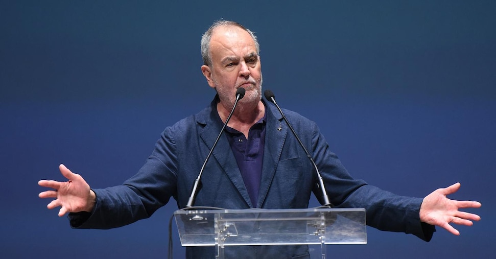 Calderoli: «Fondi per l’autonomia dalla spending review sugli sprechi  regionali»