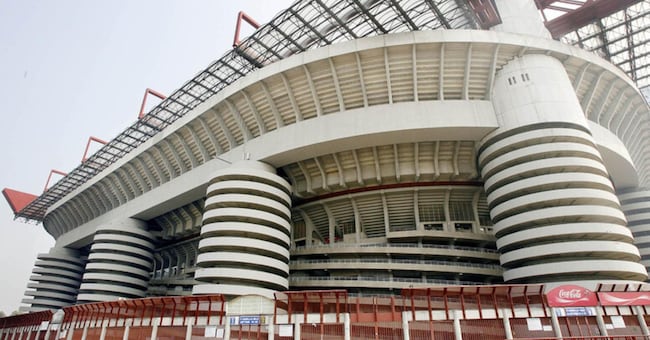 Ticket Inter-Milan per rilevare lo stadio «Giuseppe Meazza» di San Siro a Milano