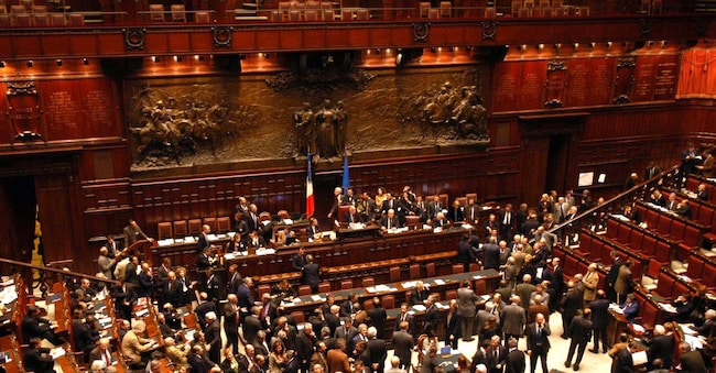 MONTECITORIO CAMERA DEI DEPUTATI PARLAMENTO ITALIANO