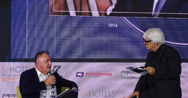 Emanuele Orsini, presidente di Confindustria, alla kermesse di affaritaliani.it intervistato dal direttore Angelo Maria Perrino (a destra)