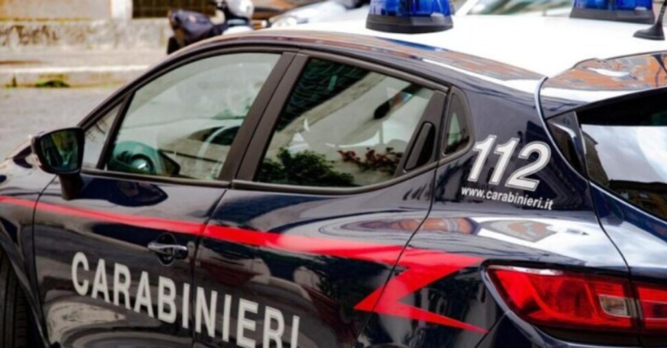 Triplice omicidio a Paderno Dugnano. Uccisi padre, madre e figlio di 12 anni Triplice omicidio a Paderno Dugnano. Uccisi padre, madre e figlio di 12 anni