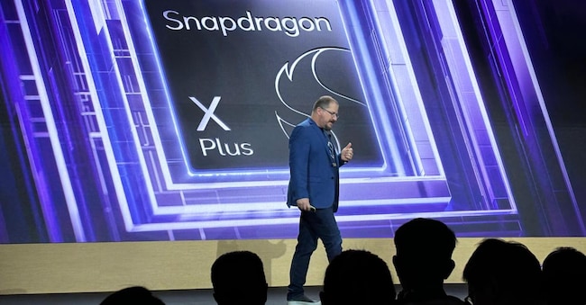 Il ceo di Qualcomm, Cristiano Amon, durante il keynote a Berlino